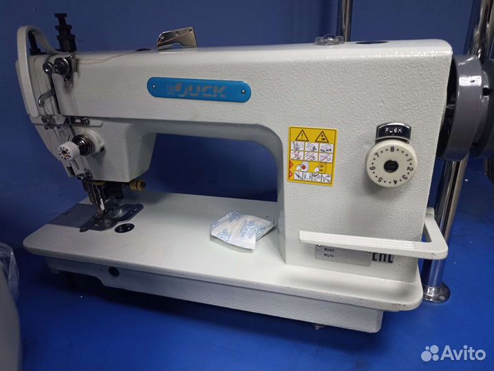 Прямострочка с обрезкой материала Juck Jk 0352