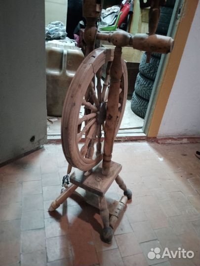 Прялка деревянная старинная