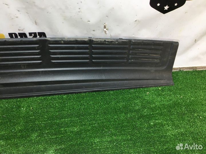 Накладка заднего бампера