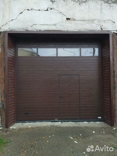 Монтаж и ремонт секционных ворот