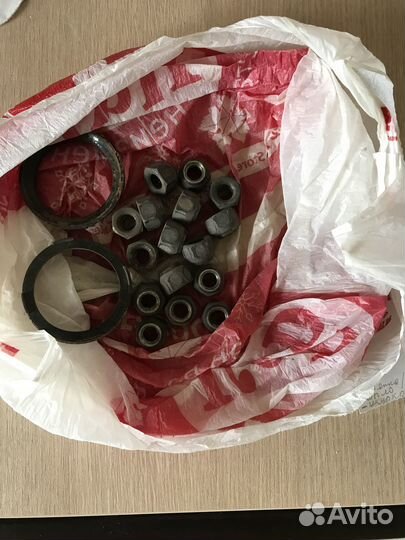 Гайки колесные (комплект) с Тайота Функарго