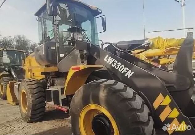 Фронтальный погрузчик XCMG LW330FN, 2023