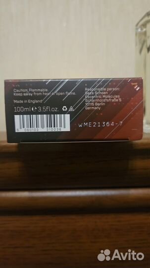 Продаю Molecules Escentric 02