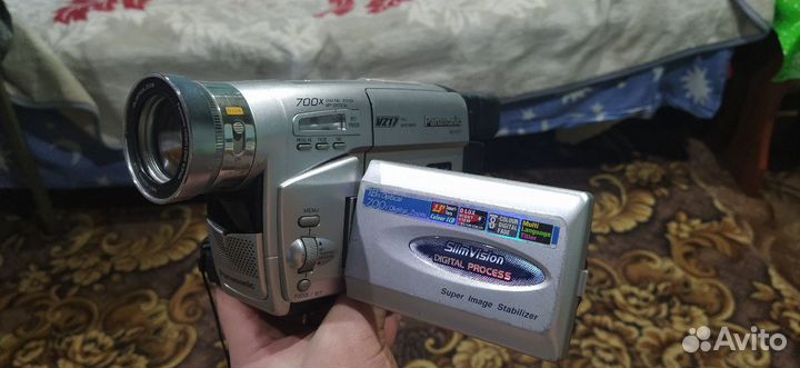 Видеокамера Panasonic nv-vz17