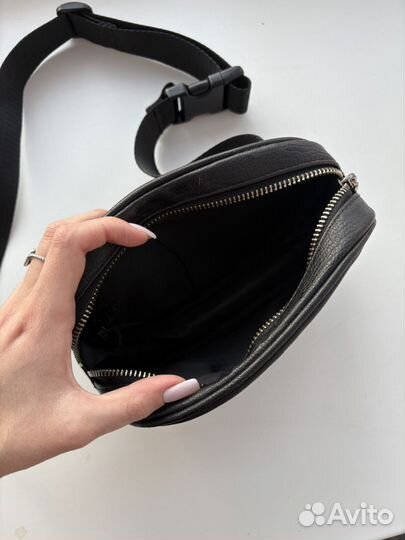 Поясная черная сумка hm