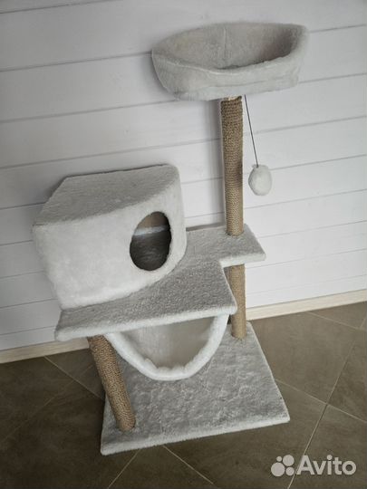 Домик для кошки с когтеточкой бу