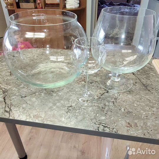 Вазы огромные