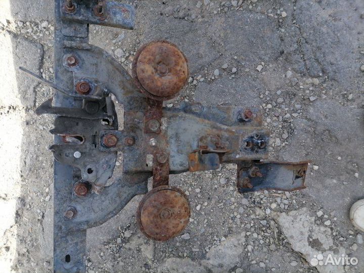 Панель радиатора (телевизор) передний Nissan