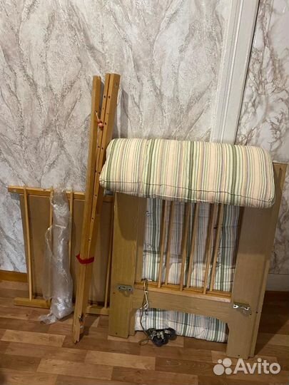 Детская кроватка