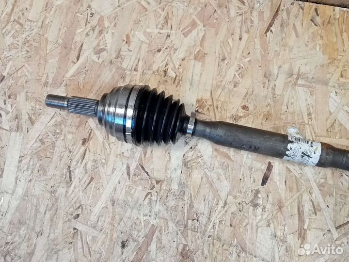 Привод передний левый Renault Logan sandero 2 АКПП