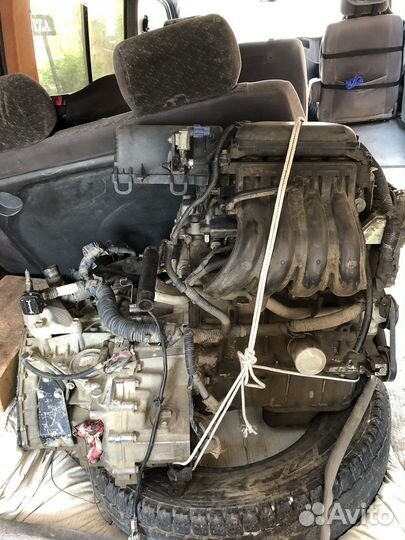 Двигатель с коробкой от Ниссан Марч