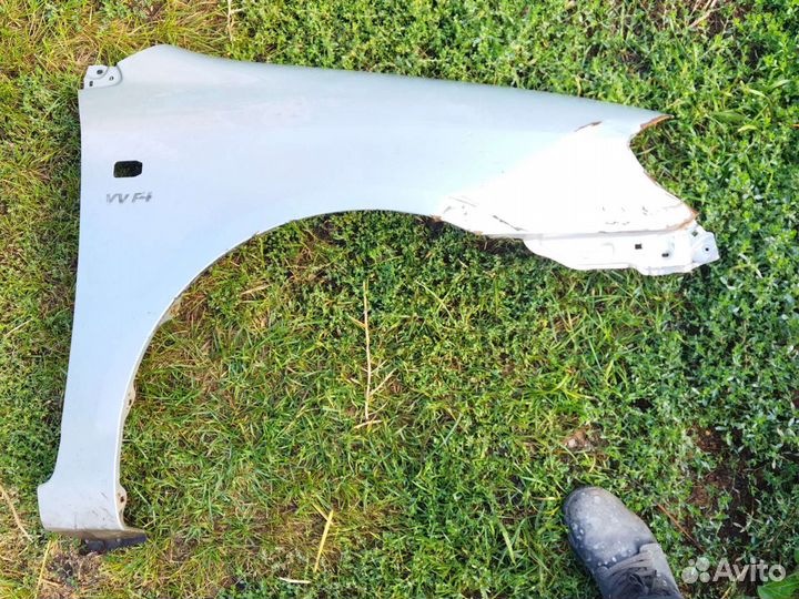 Капот тoyota е120