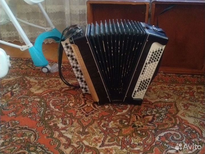 Баян