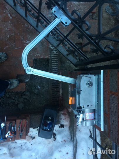 Ремонт ворот, роллет, шлагбаумов, автоматики