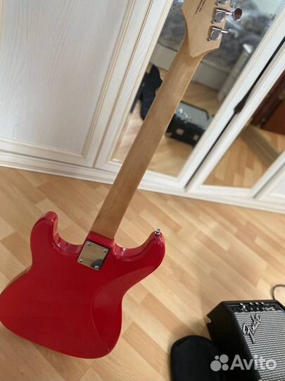Электрогитара с комбиком fender