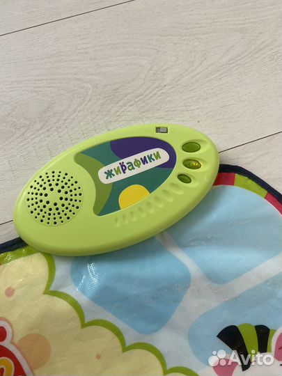 Музыкальный коврик Жирафики