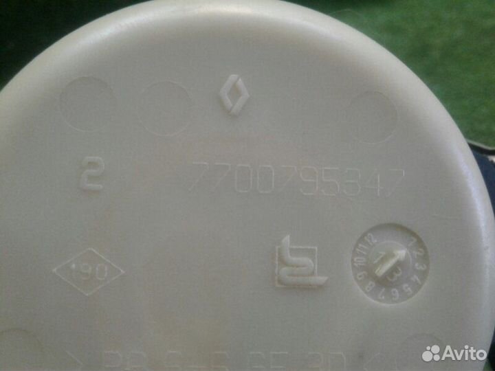 Бачок гидроусилителя Renault Duster K4MA690 2013