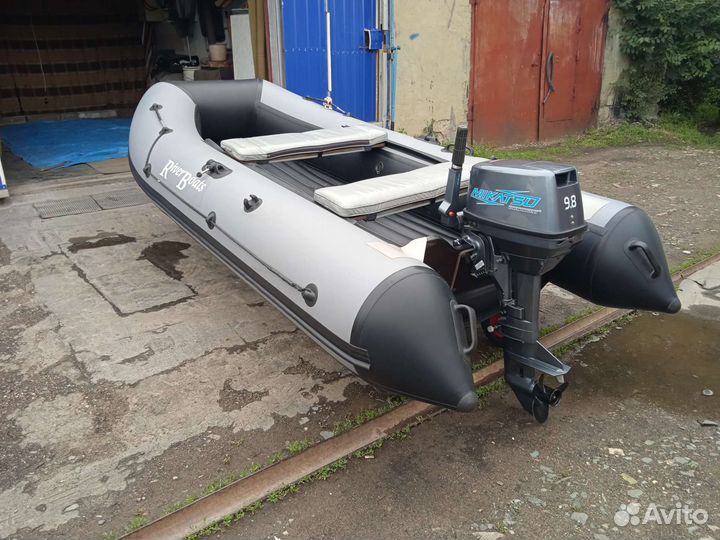 Надувная лодка и мотор