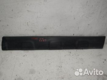 Накладка двери передней правой