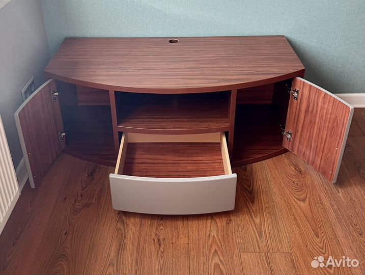 Тумба под телевизор бу