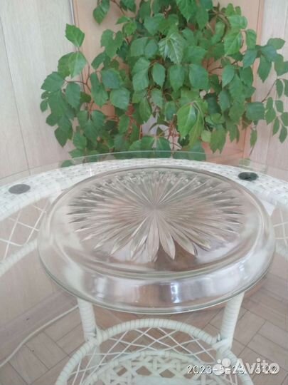 Блюдо (поднос) из толстого стекла