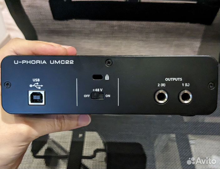 Звуковая карта Behringer U-Phoria UMC22