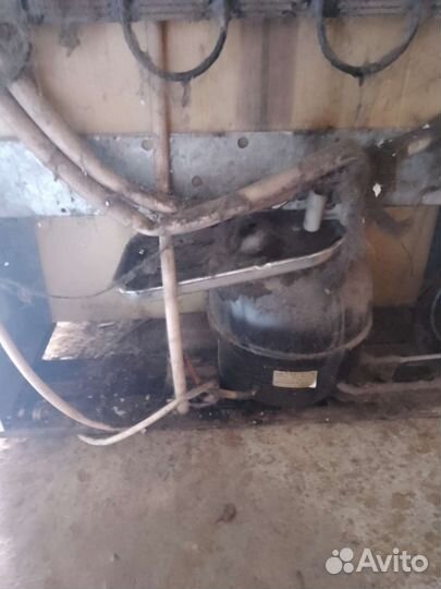 Холодильник на запчасти