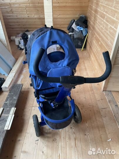 Трех колесный велосипед детский с ручкой