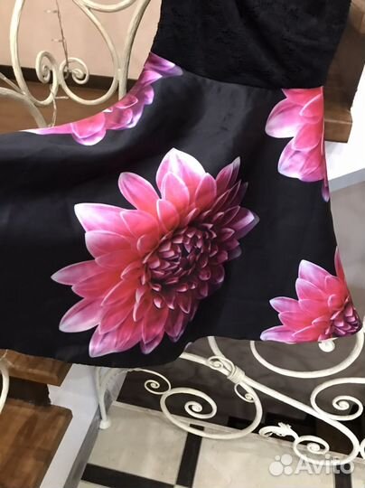 Нарядное платье для девочки