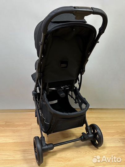 Прогулочная коляска dalux