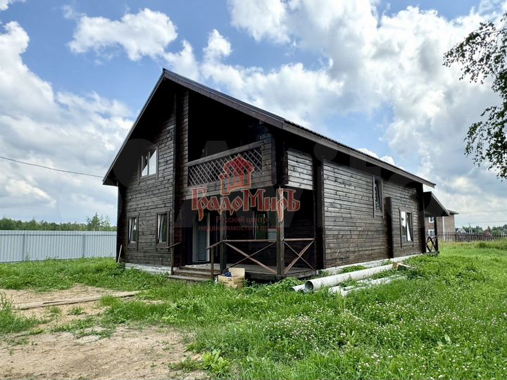 Дом 230 м² на участке 10 сот.