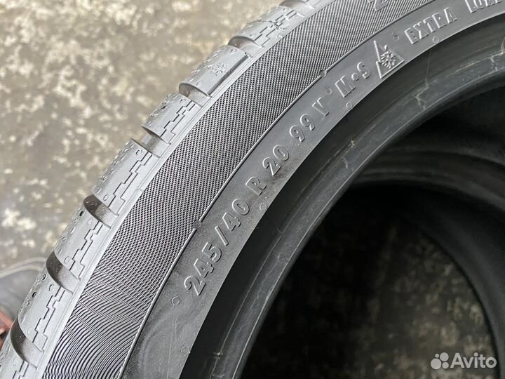 Continental ContiWinterContact TS 830 P 245/40 R20 99V