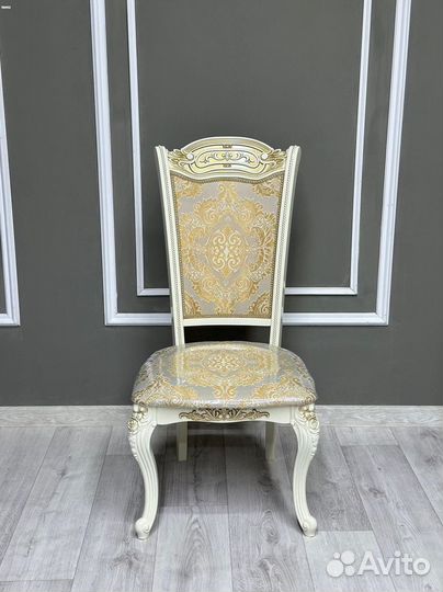 Стол и стулья в гостиную.Оплата при получении