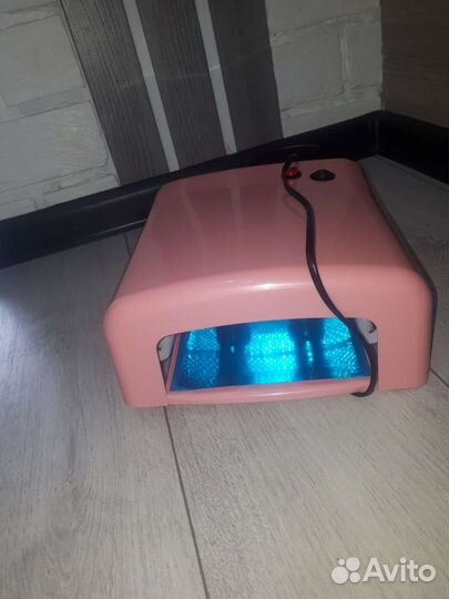 Лампа для ногтей