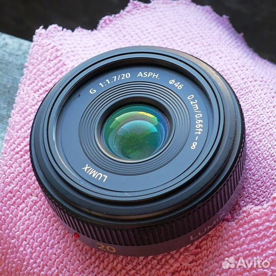 Panasonic Lumix 20/1.7. Первой версии