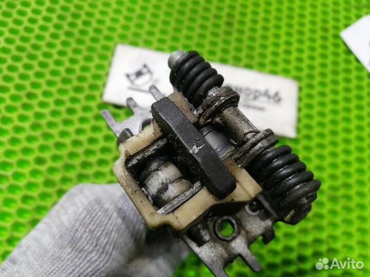 Ограничитель двери передней Renault Megane 3