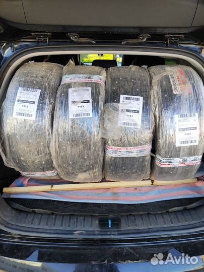 Bridgestone Blizzak Spike-02 SUV 225/60 R17 103T