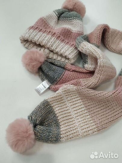 Комплект шапка и шарф для девочки