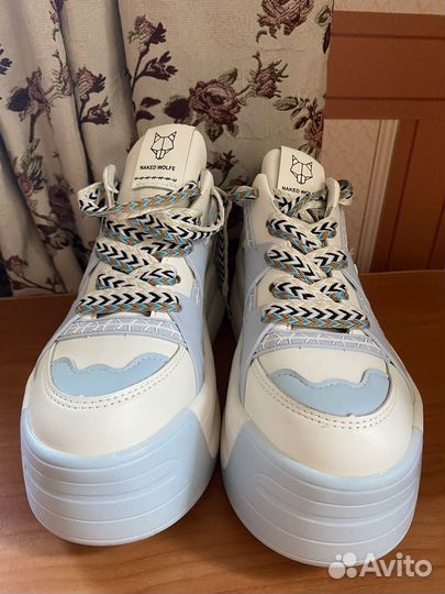 Кроссовки р.40(38) naked wolfe