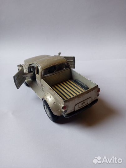 Модель автомобиля Dodge Power Wagon