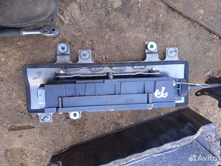 Блок ручника от Рено Колеос 1