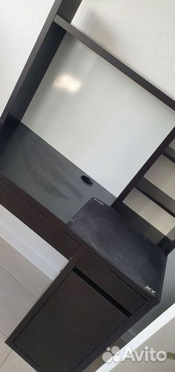 Письменный стол IKEA