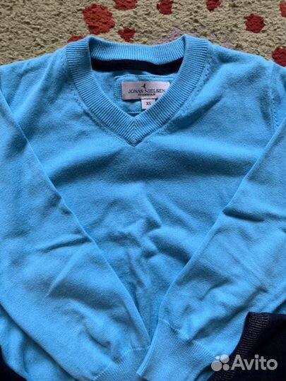 Пуловеры и жилетка д/мальчика - пакетом