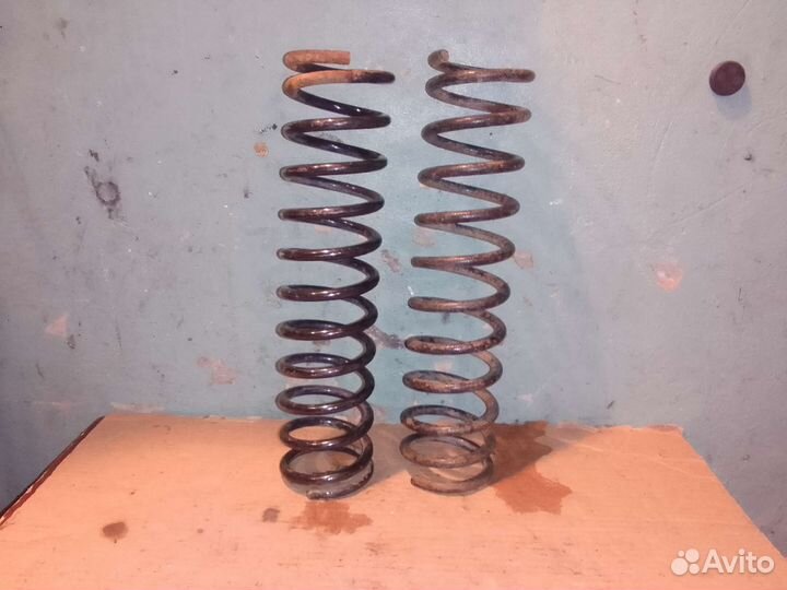 Пружина задняя Skoda Felicia