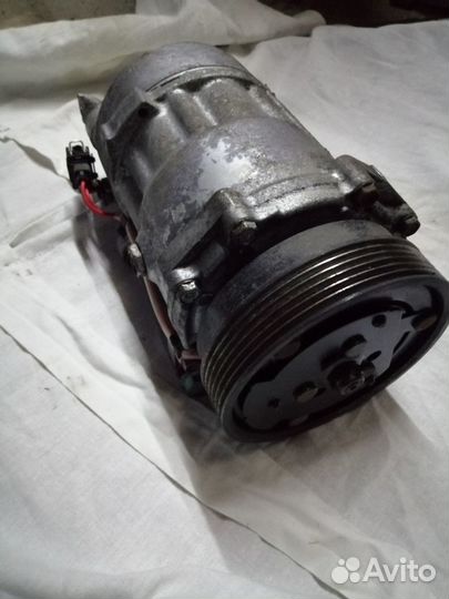 Компрессор кондиционера фольксгваген