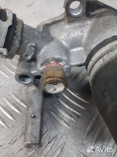 Фланец системы охлаждения Ford Focus хэтчбэк 5 дв