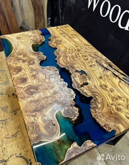 Стол река из ценных пород дерева