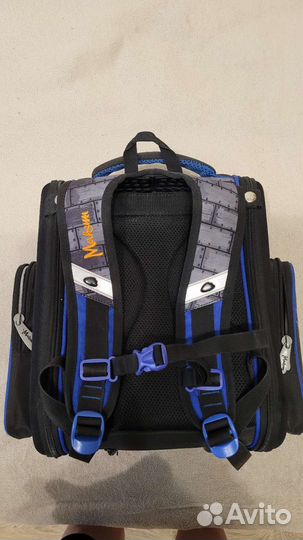 Школьный рюкзак