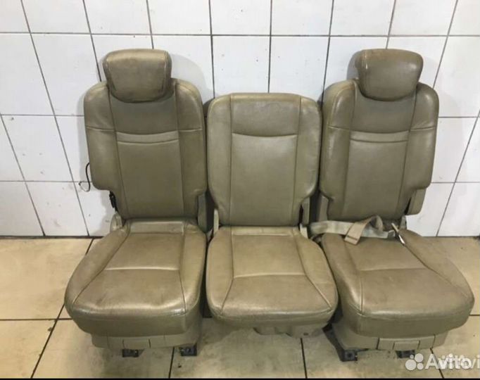 Задний диван. Hyundai Starex