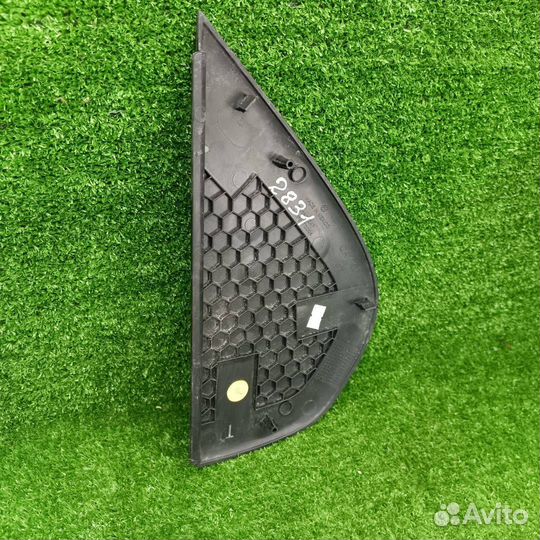 Накладка на торпедо (консоль) левая Volkswagen 6